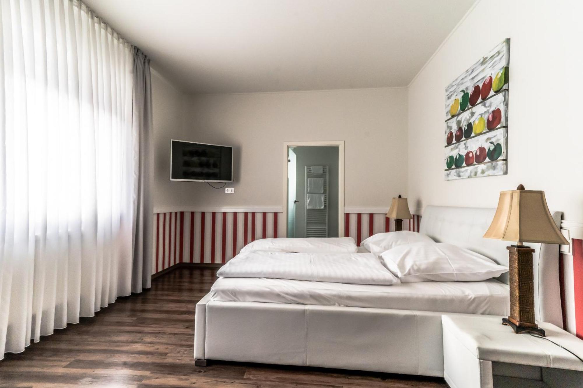 Privathotel Stickdorn Бад Ойнхаузен Екстериор снимка